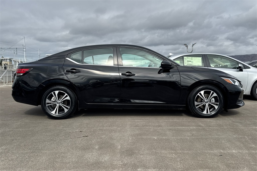 2022 Nissan Sentra SV photo 2