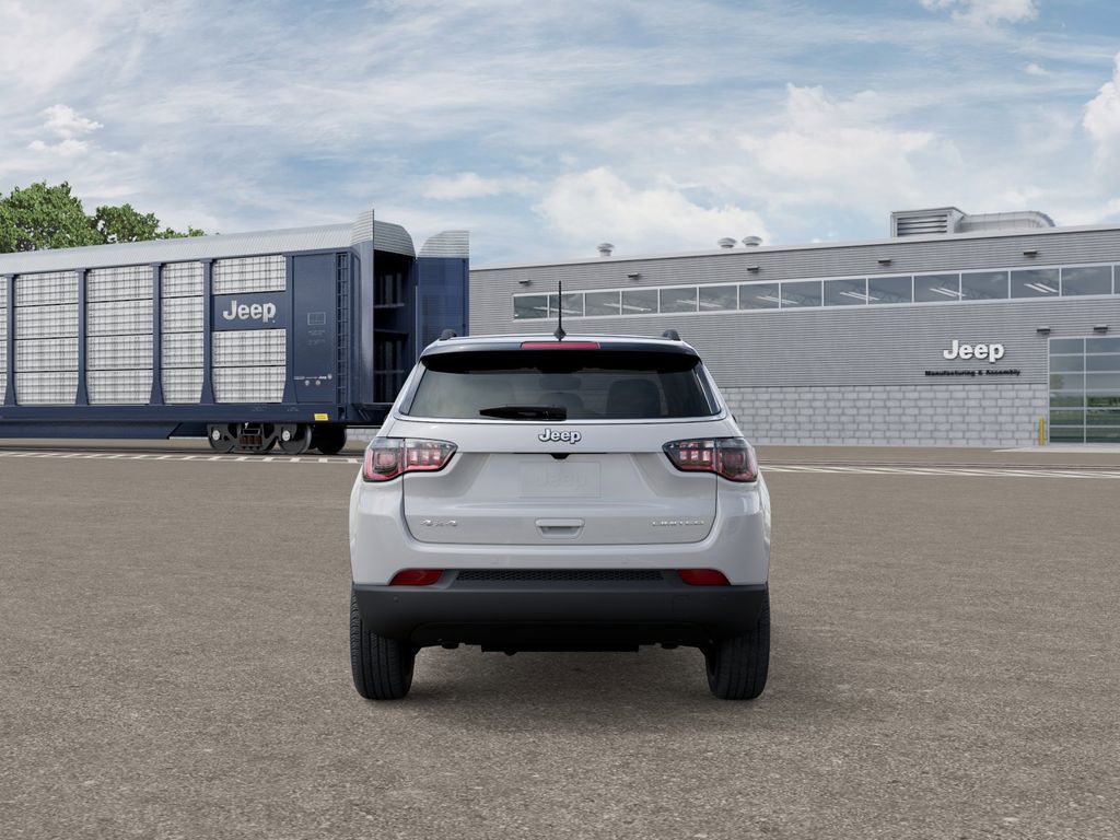 2026 Jeep Compass Limited photo 3