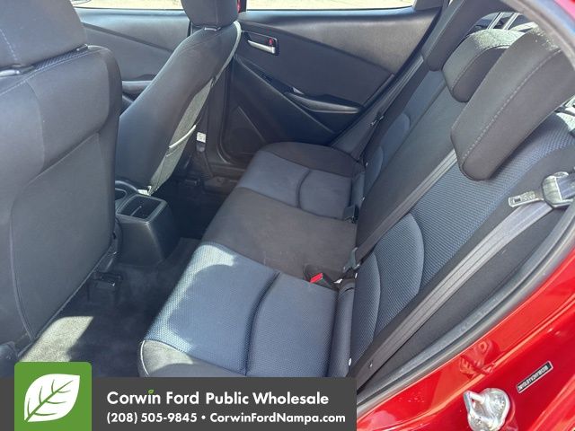 2017 Toyota Yaris iA Base photo 23