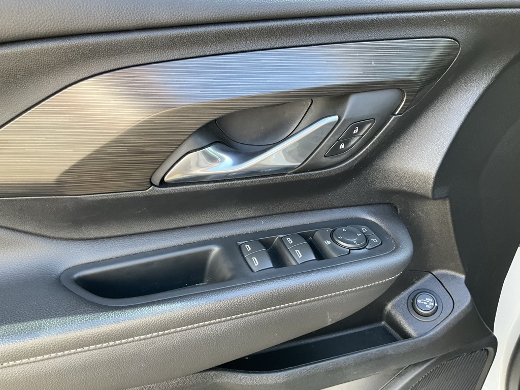 2022 Gmc Terrain SLE photo 3