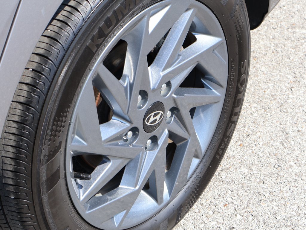 2024 Hyundai Elantra SEL photo 36