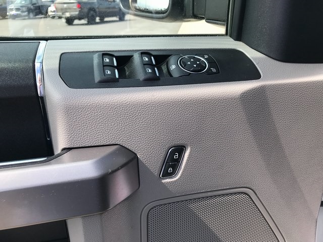 2020 Ford F-250 XLT photo 5