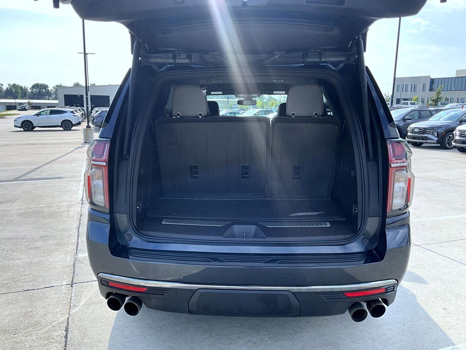 2022 Chevrolet Tahoe Z71 photo 9