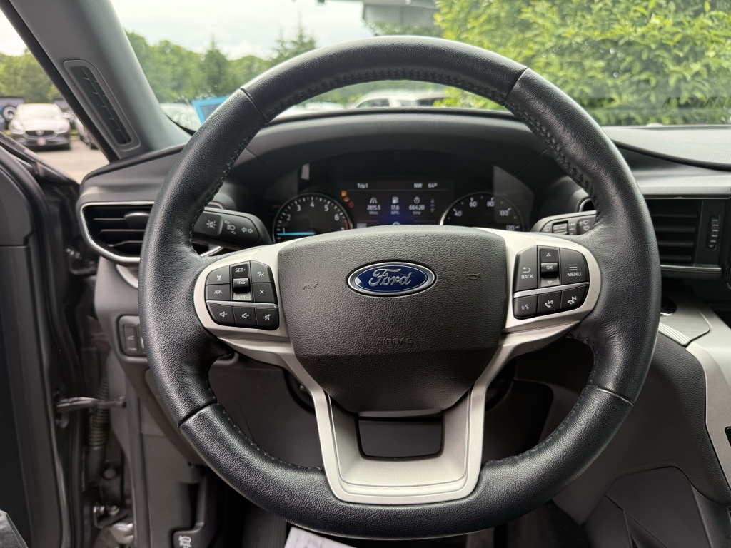 2022 Ford Explorer XLT photo 8
