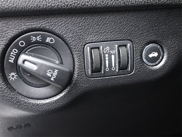 2021 Dodge Charger R/T photo 18