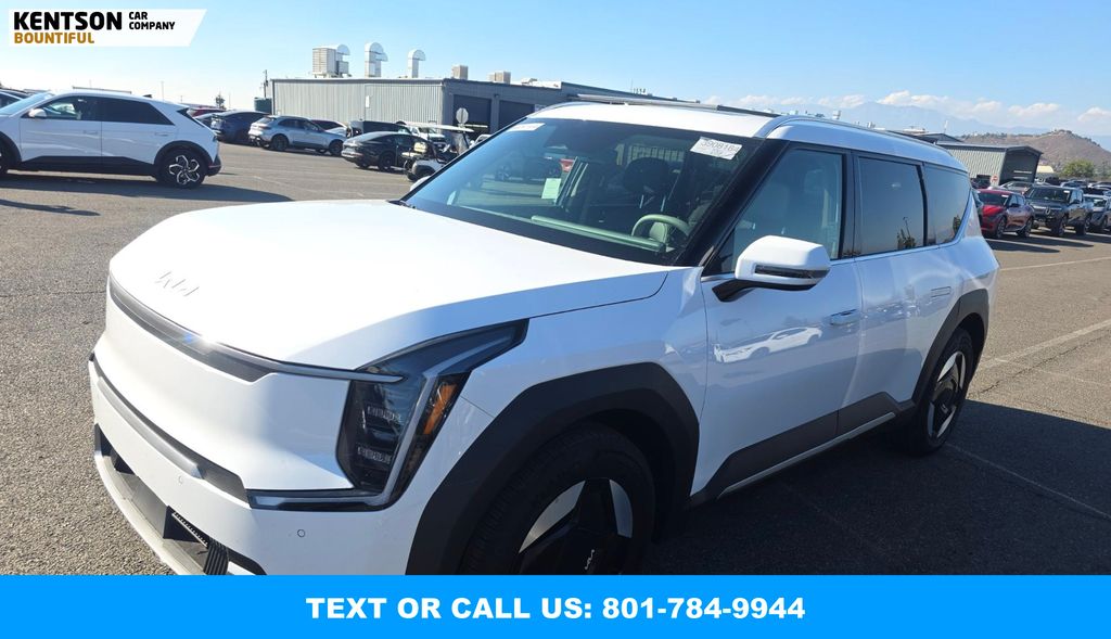 2025 Kia EV9 Wind's photo