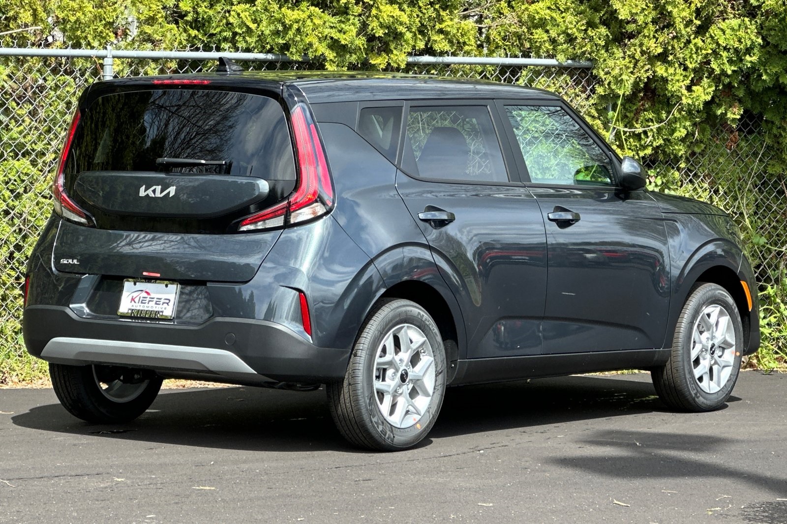 2025 Kia Soul LX photo 3