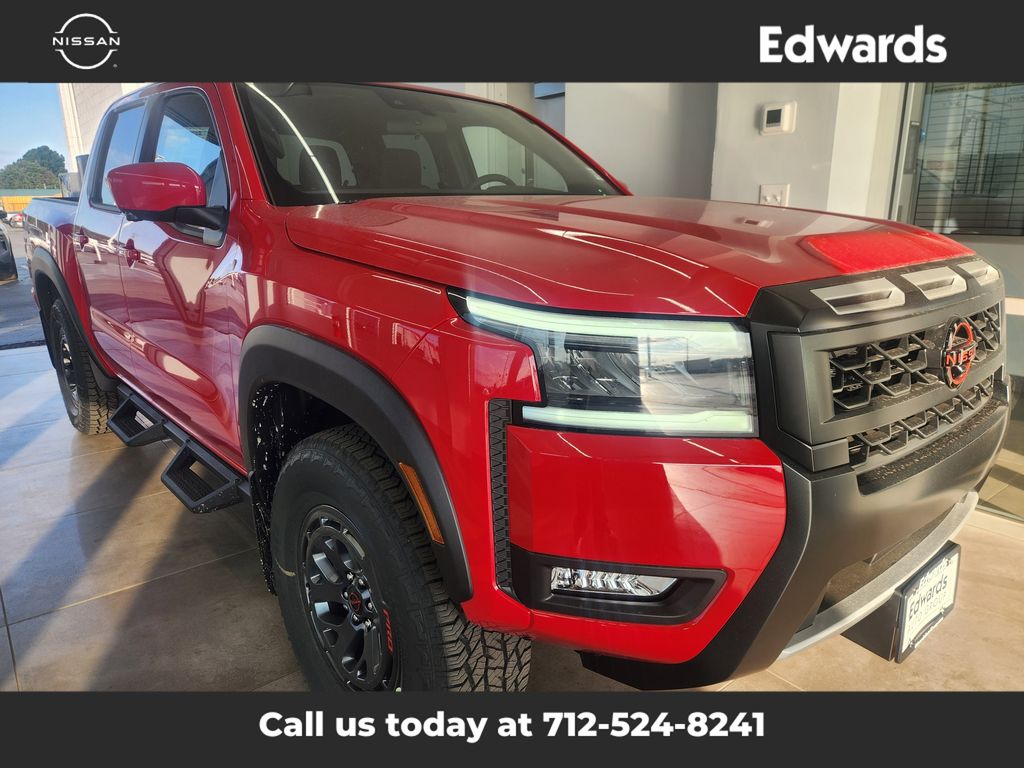 2026 Nissan Frontier PRO-4X Crew Cab photo 2