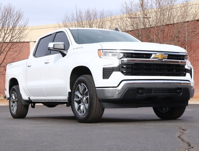 2026 Chevrolet Silverado 1500 LT's photo