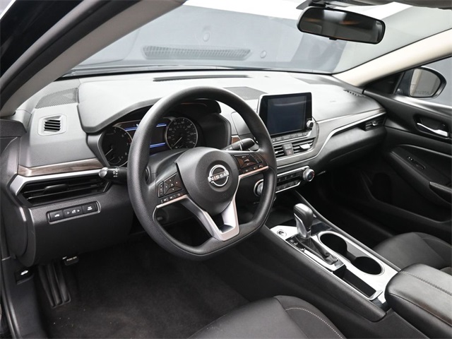 2024 Nissan Altima 2.5 SV photo 14
