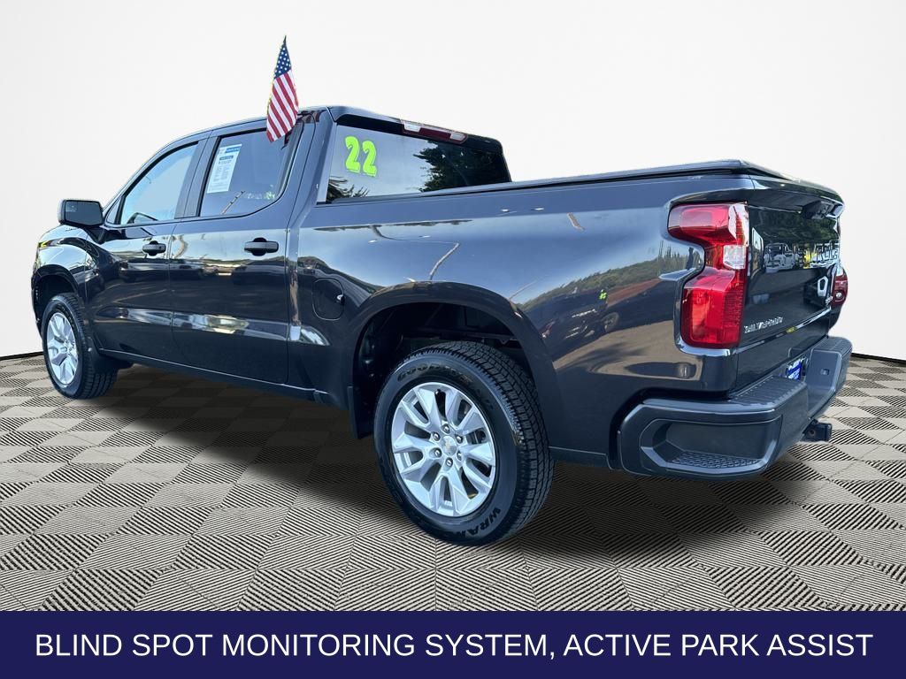 2022 Chevrolet Silverado 1500 Custom photo 3