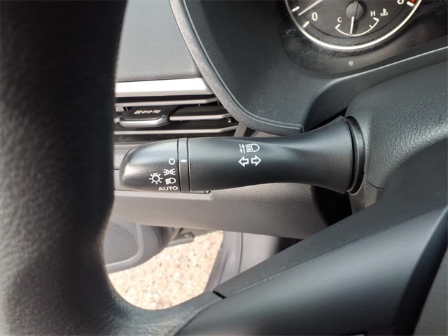 2021 Nissan Altima 2.5 SV photo 9