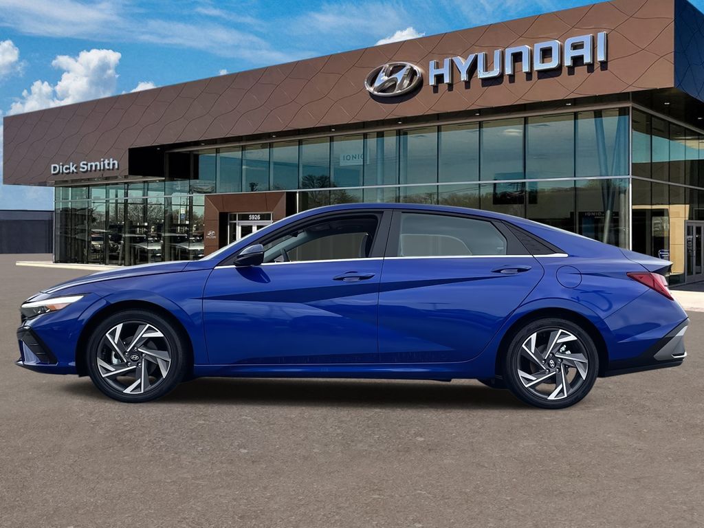 2025 Hyundai Elantra Limited photo 4