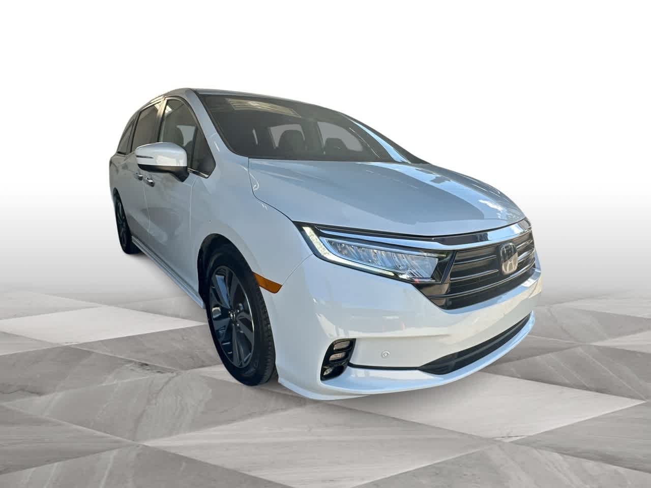 2022 Honda Odyssey Touring photo 2