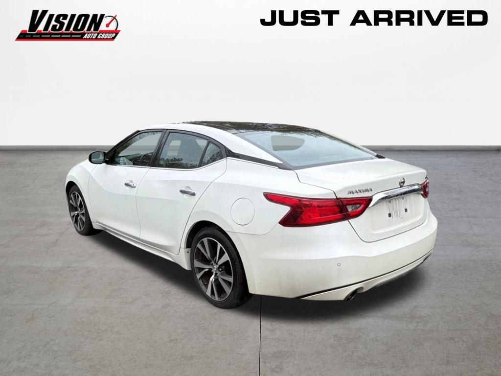 2017 Nissan Maxima SL photo 3