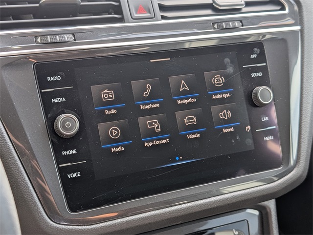 2022 Volkswagen Tiguan SE photo 17