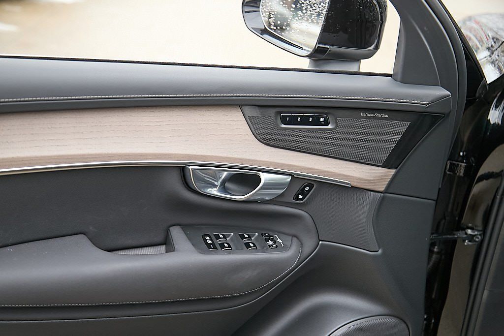 2026 VOLVO XC90 - Image 10