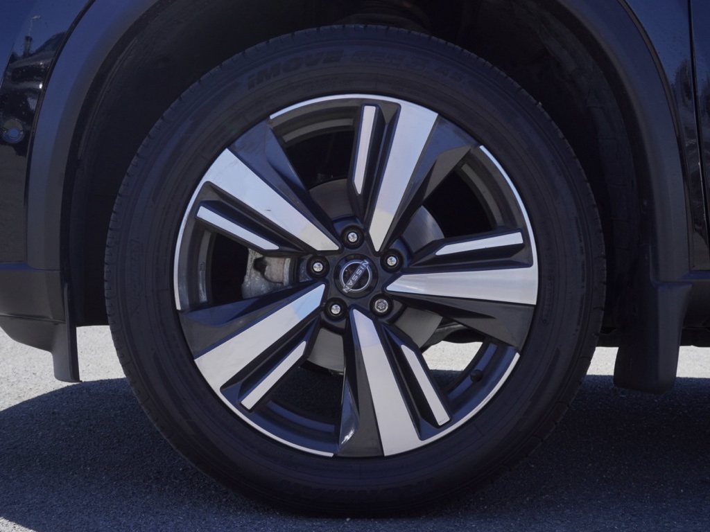 2023 Nissan Rogue SL photo 10