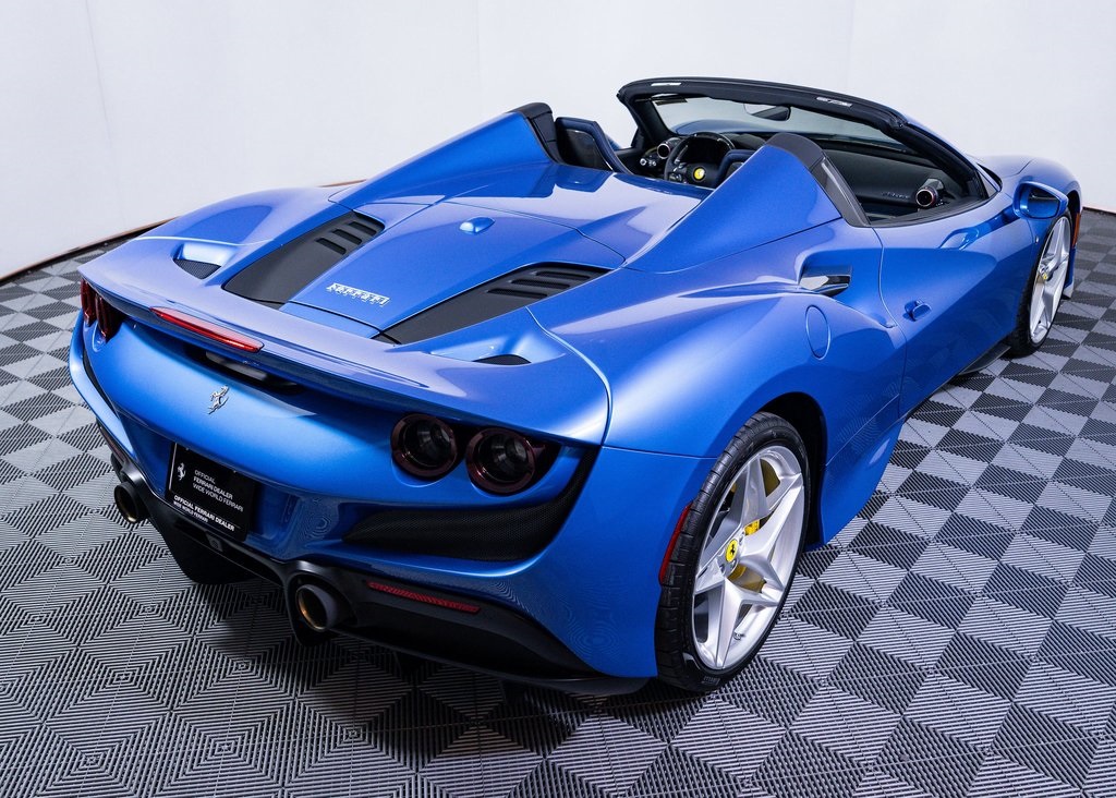 Certified Used 2022 Blu Corsa Ferrari Base image 16