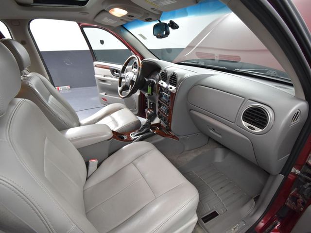 2009 Gmc Envoy Denali photo 40
