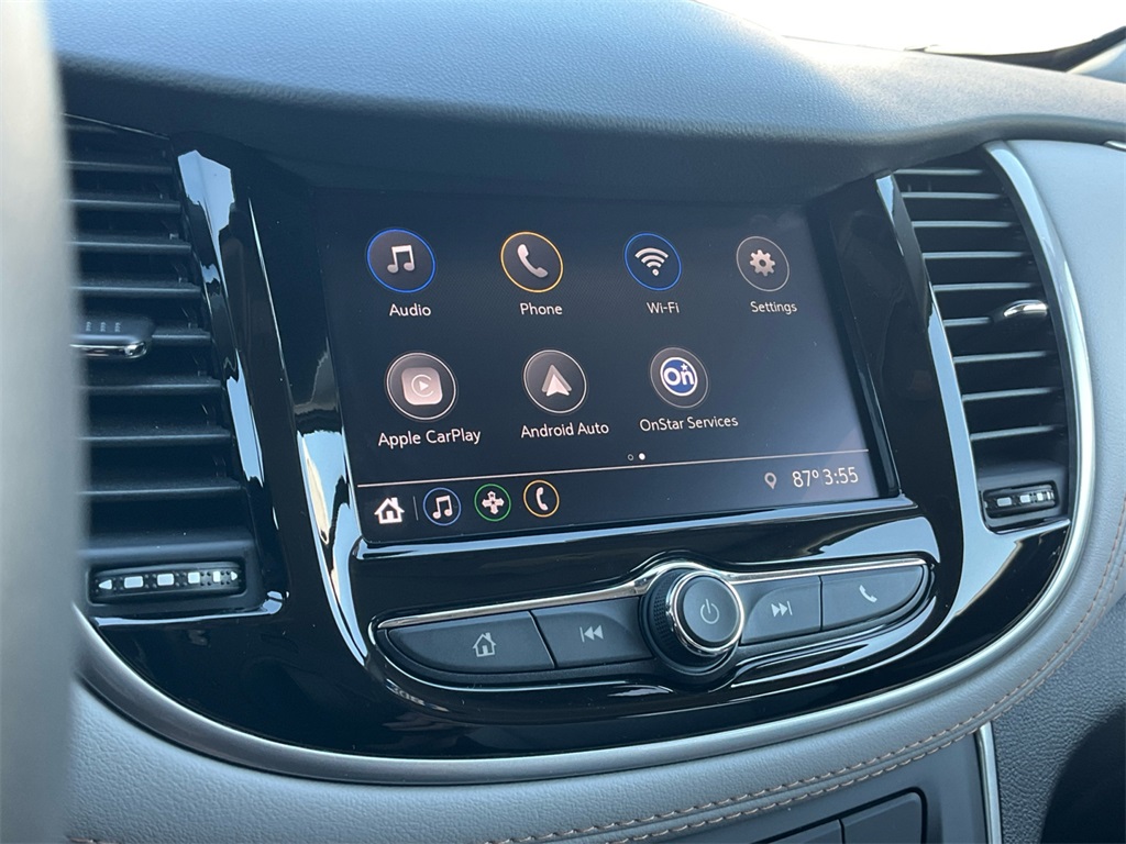 2022 Chevrolet Trax LT photo 11