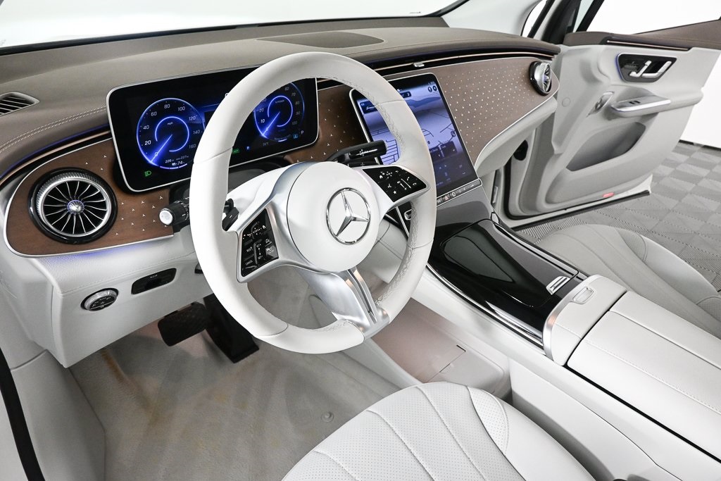 2024 Mercedes Benz EQE SUV 350 photo 5