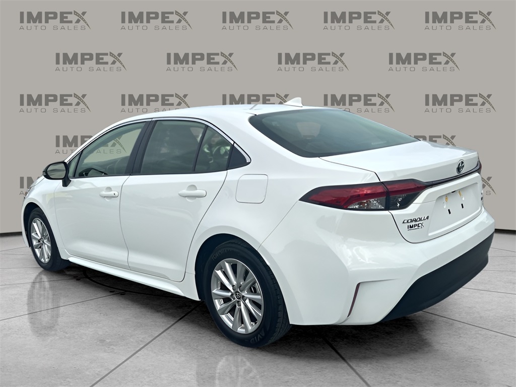 2024 Toyota Corolla Hybrid XLE photo 3