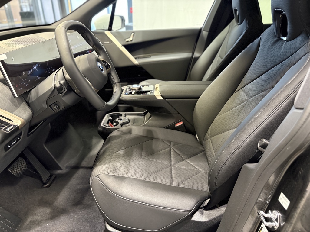 2025 Bmw iX photo 12