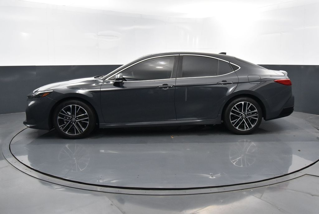2025 Toyota Camry XLE photo 4