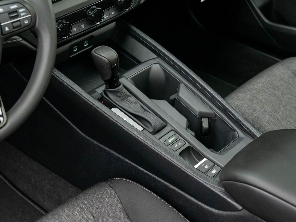 2025 Honda Accord SE photo 8
