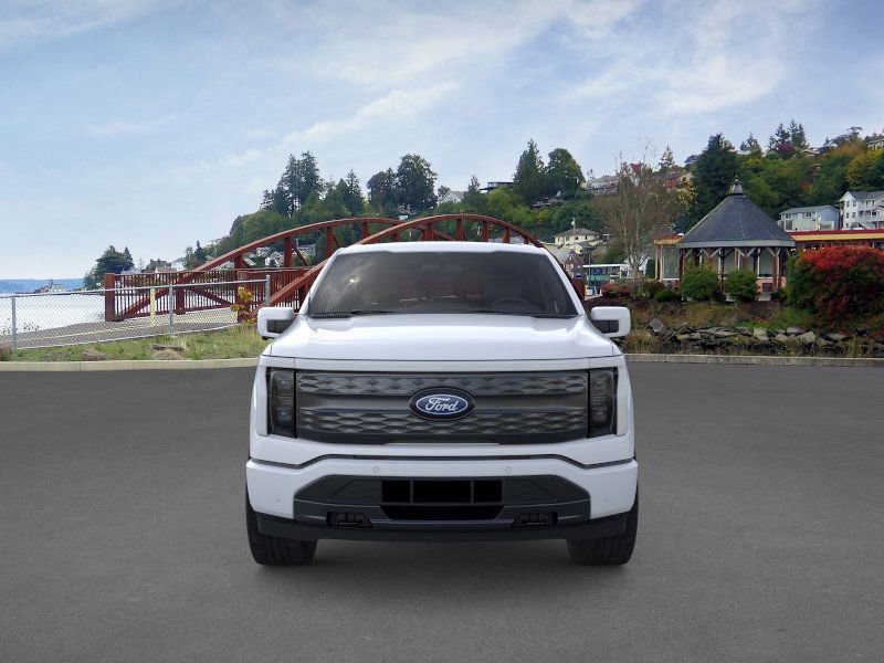 2025 Ford F-150 Lightning Lariat photo 6
