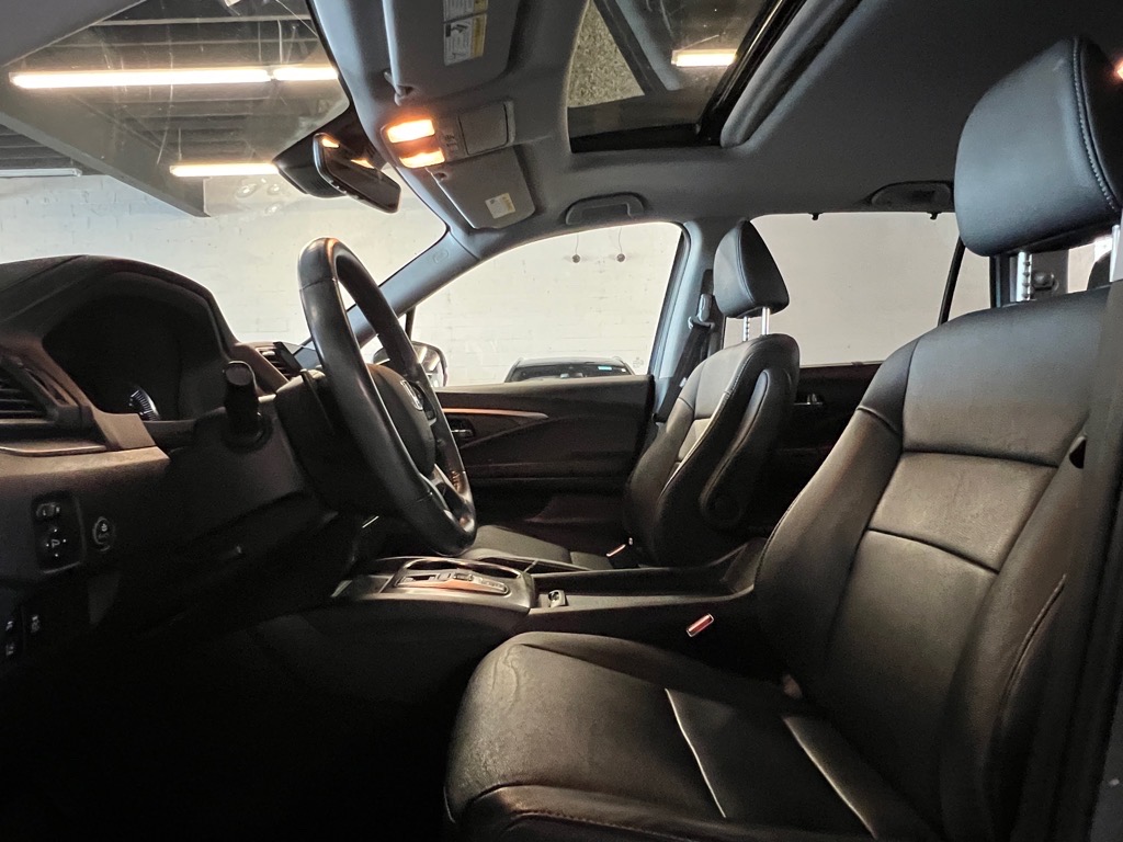 2022 Honda Pilot Black Edition photo 6