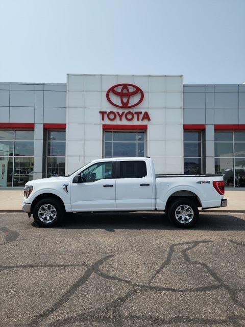 2023 Ford F-150 XLT photo 2