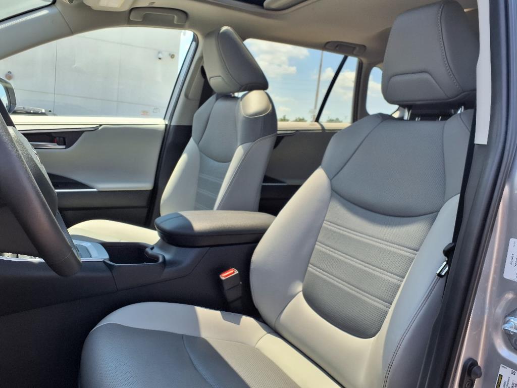 2024 Toyota RAV4 Limited photo 6
