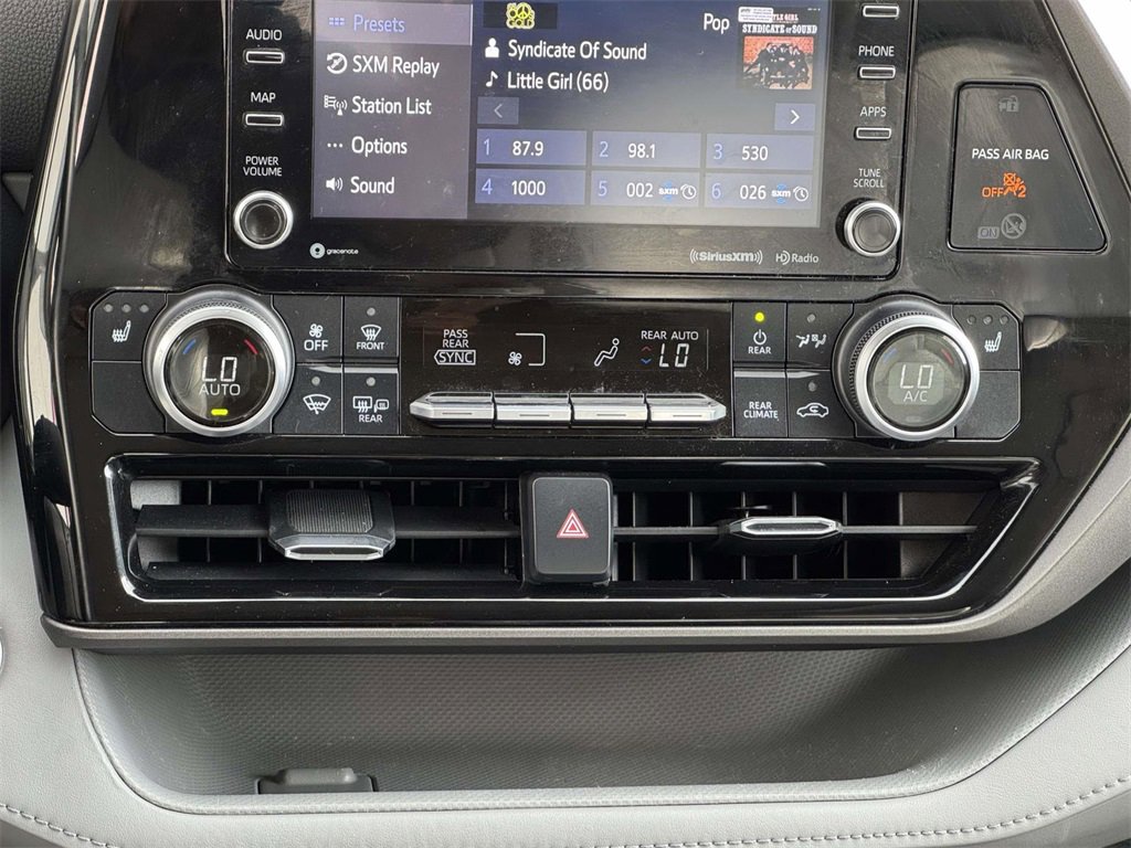 2021 Toyota Highlander Hybrid XLE photo 5