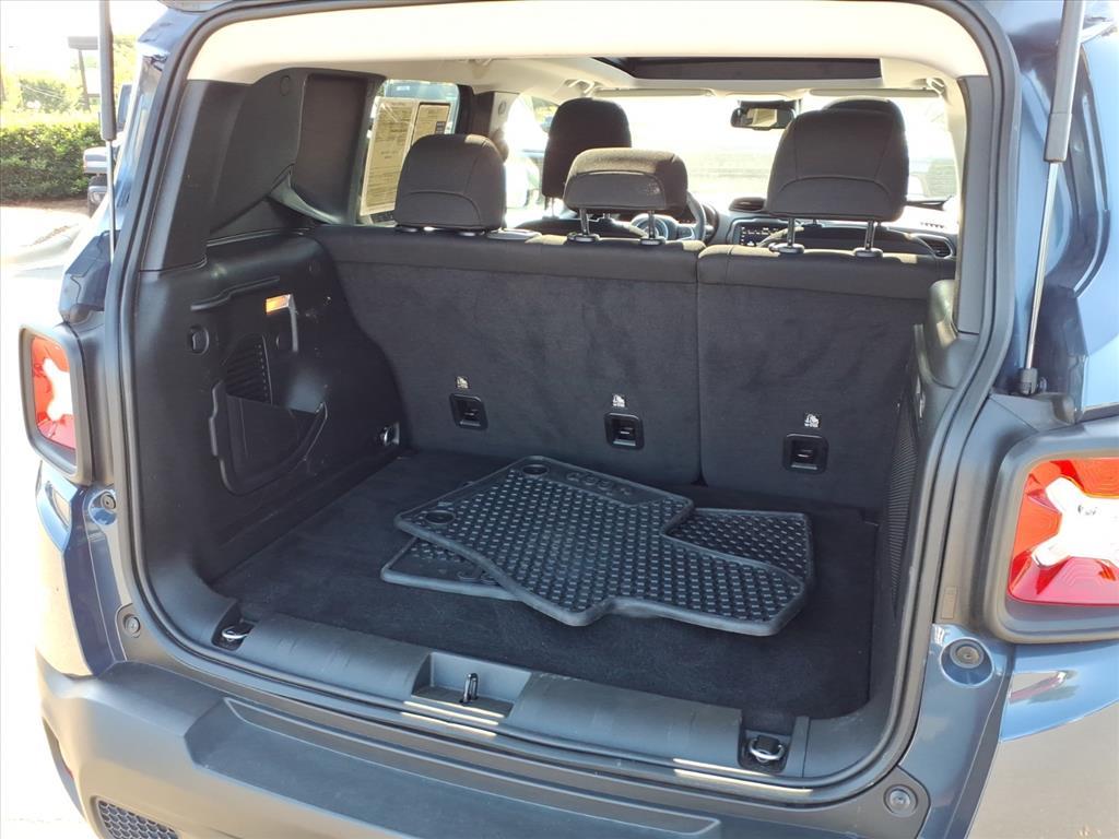 2023 Jeep Renegade Latitude Upland photo 21