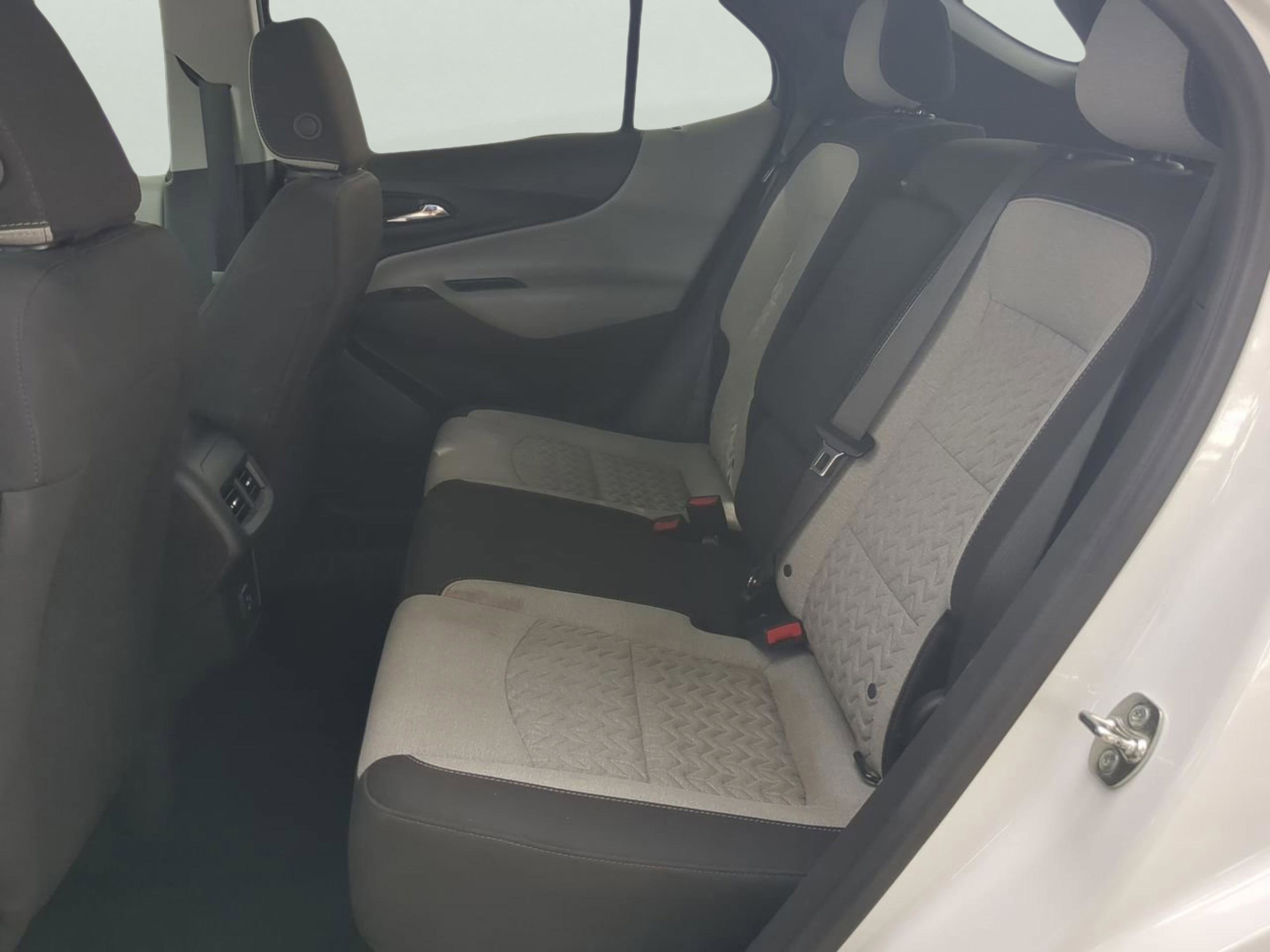 2024 Chevrolet Equinox LT photo 11