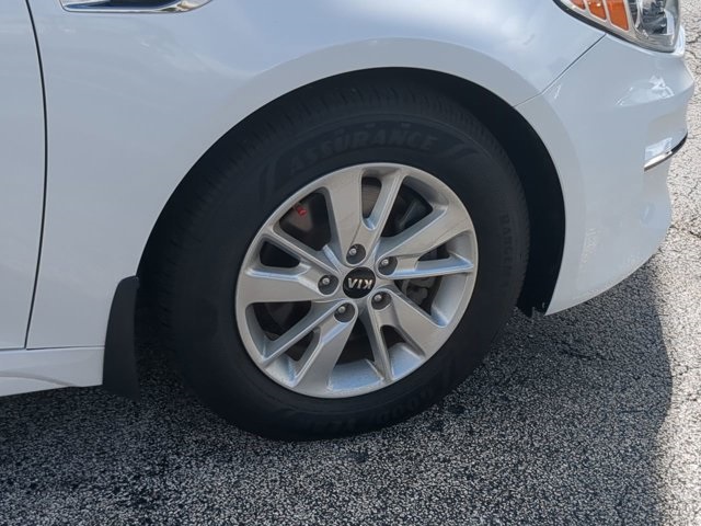 2018 Kia Optima LX photo 10