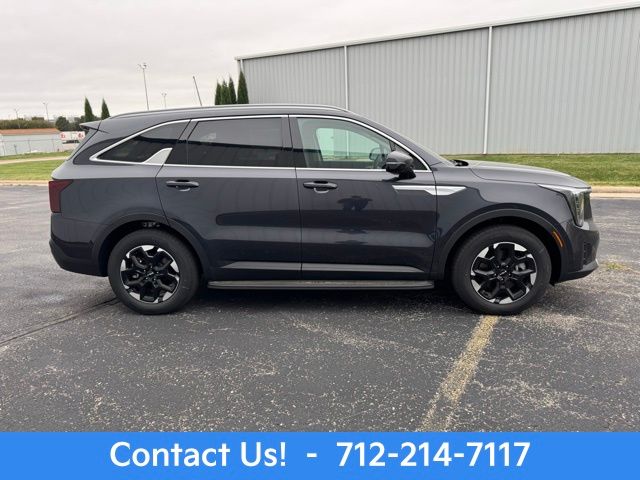 2025 Kia Sorento S photo 2