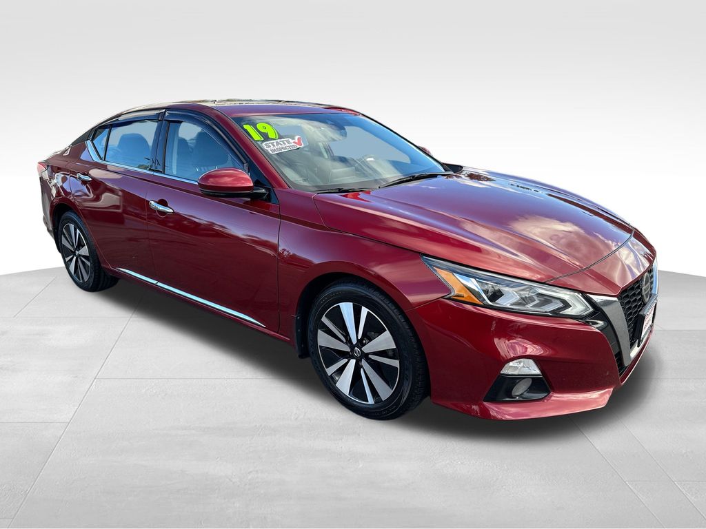 2019 Nissan Altima SL photo 4