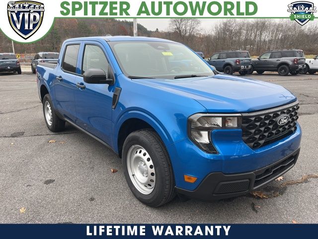 2025 Ford Maverick XL's photo