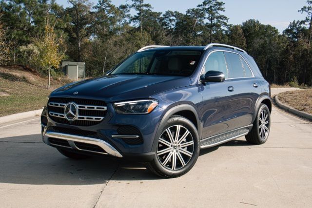 2025 Mercedes-Benz GLE GLE450E's photo