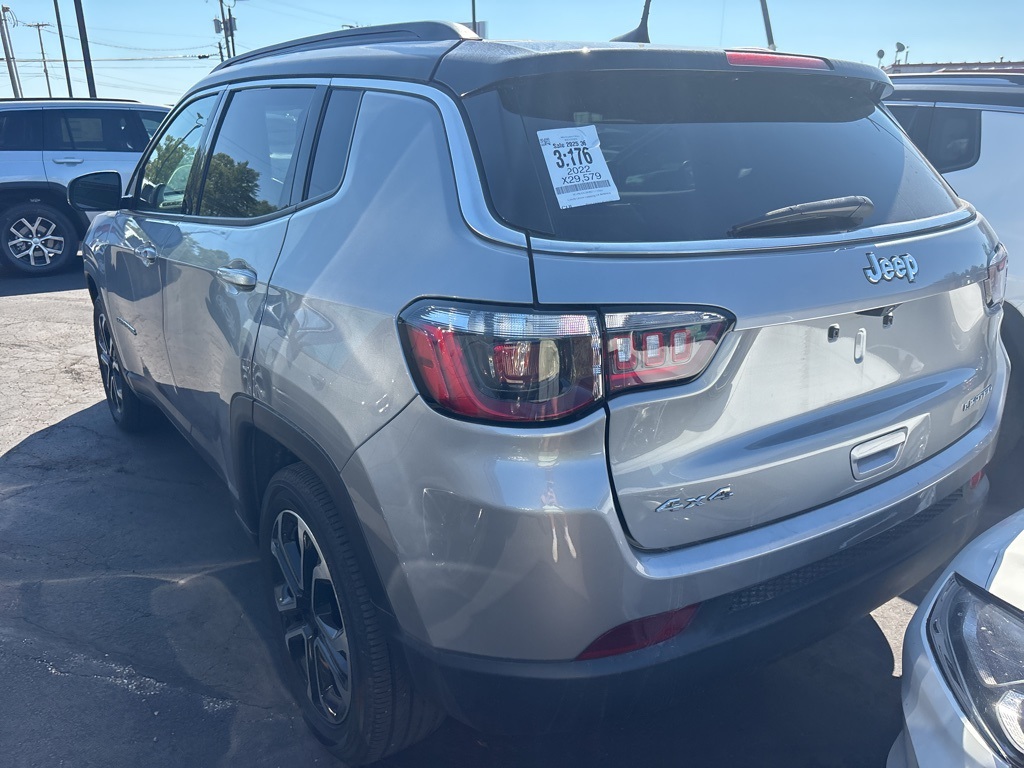 2022 Jeep Compass Limited photo 3