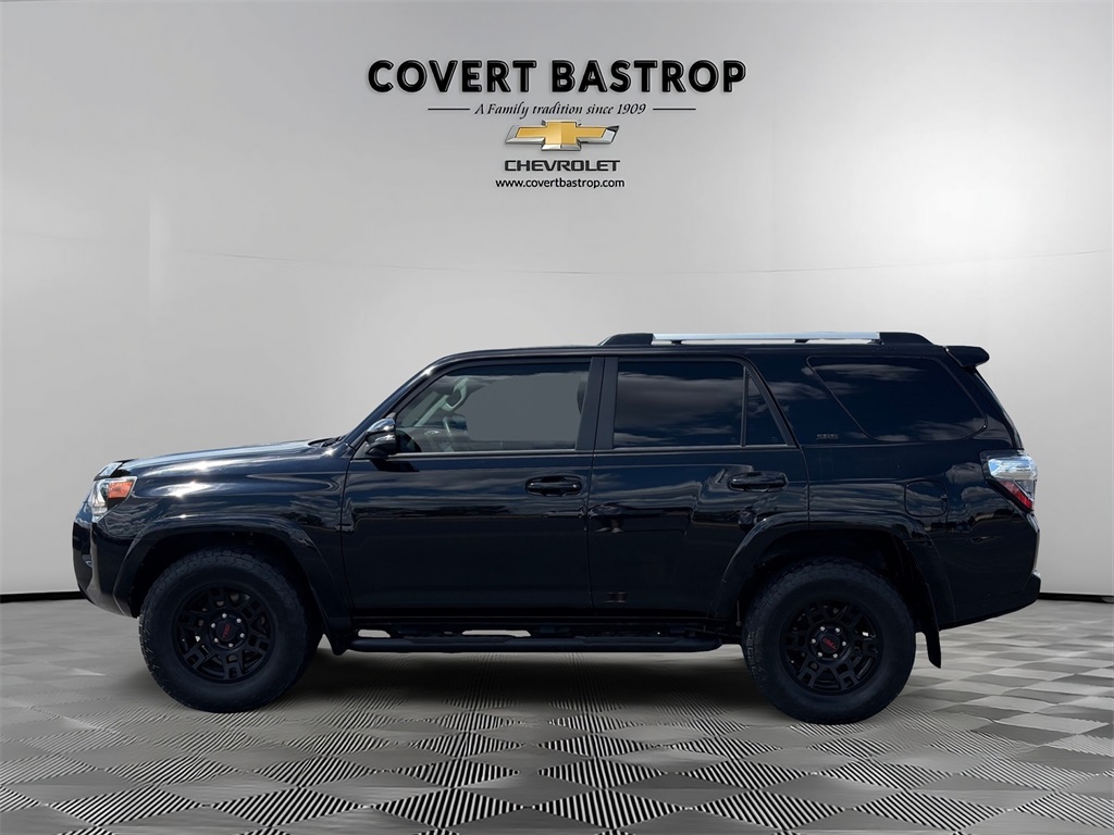 2022 Toyota 4Runner SR5 Premium photo 3
