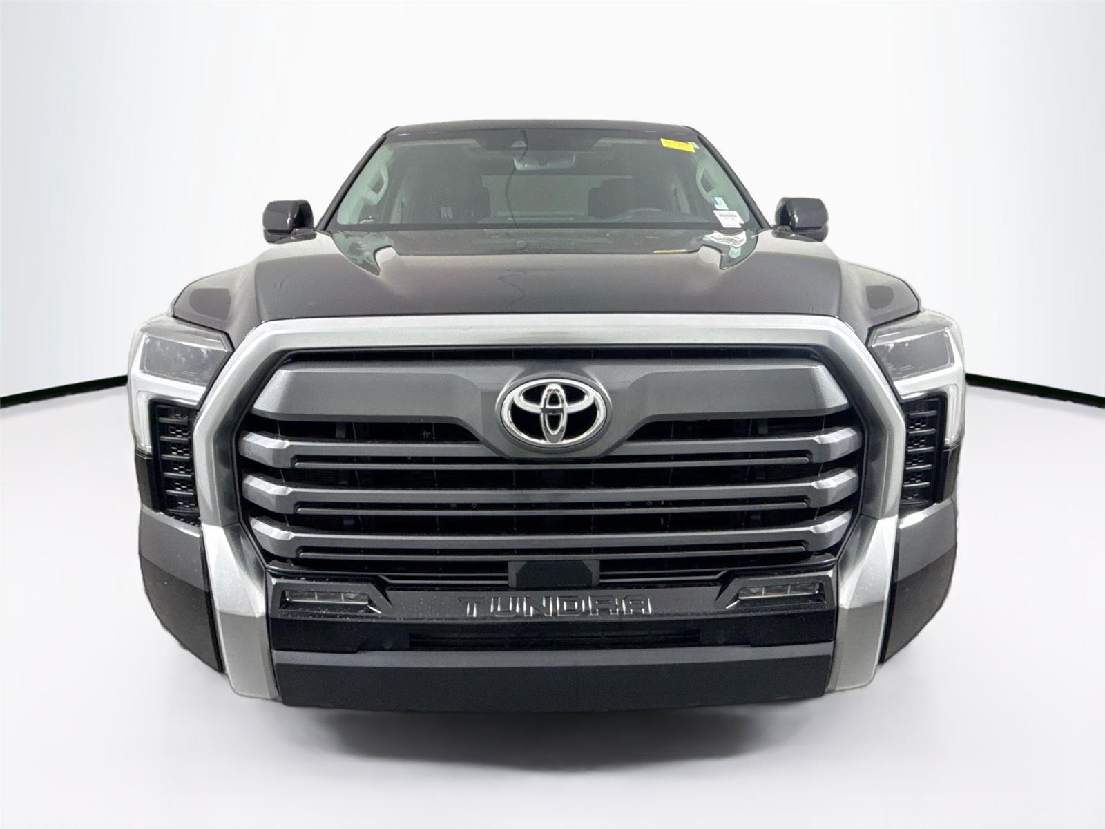 2023 Toyota Tundra Limited photo 3