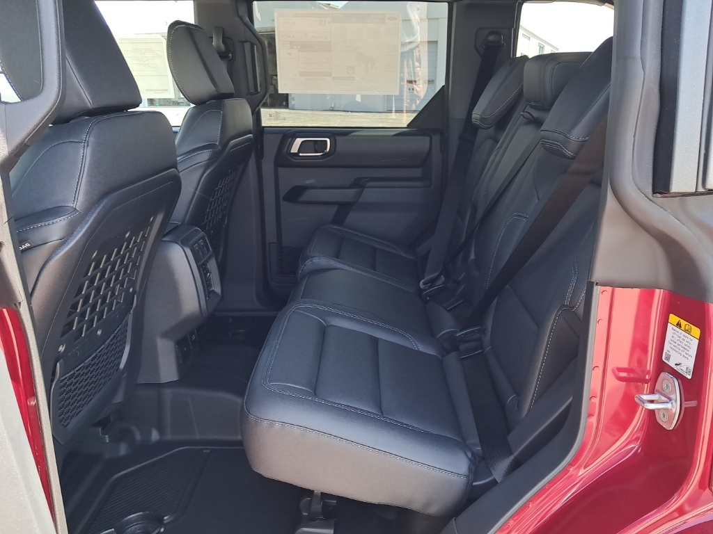 2025 Ford Bronco Badlands photo 7