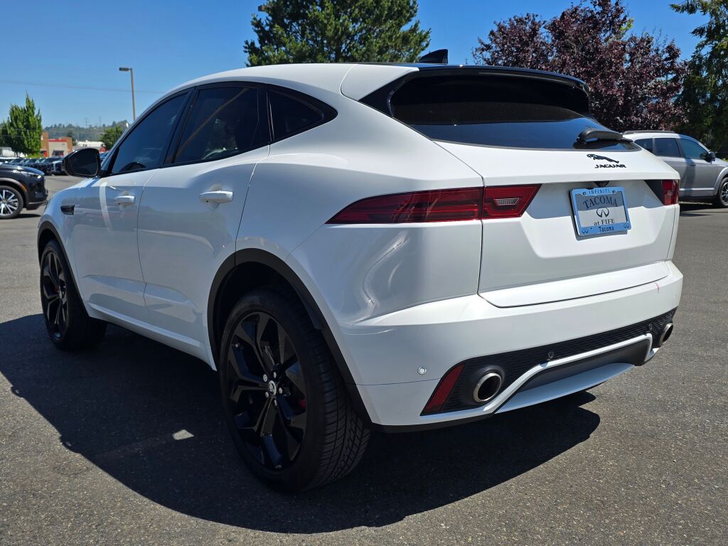 2024 Jaguar E-PACE R-Dynamic SE photo 4