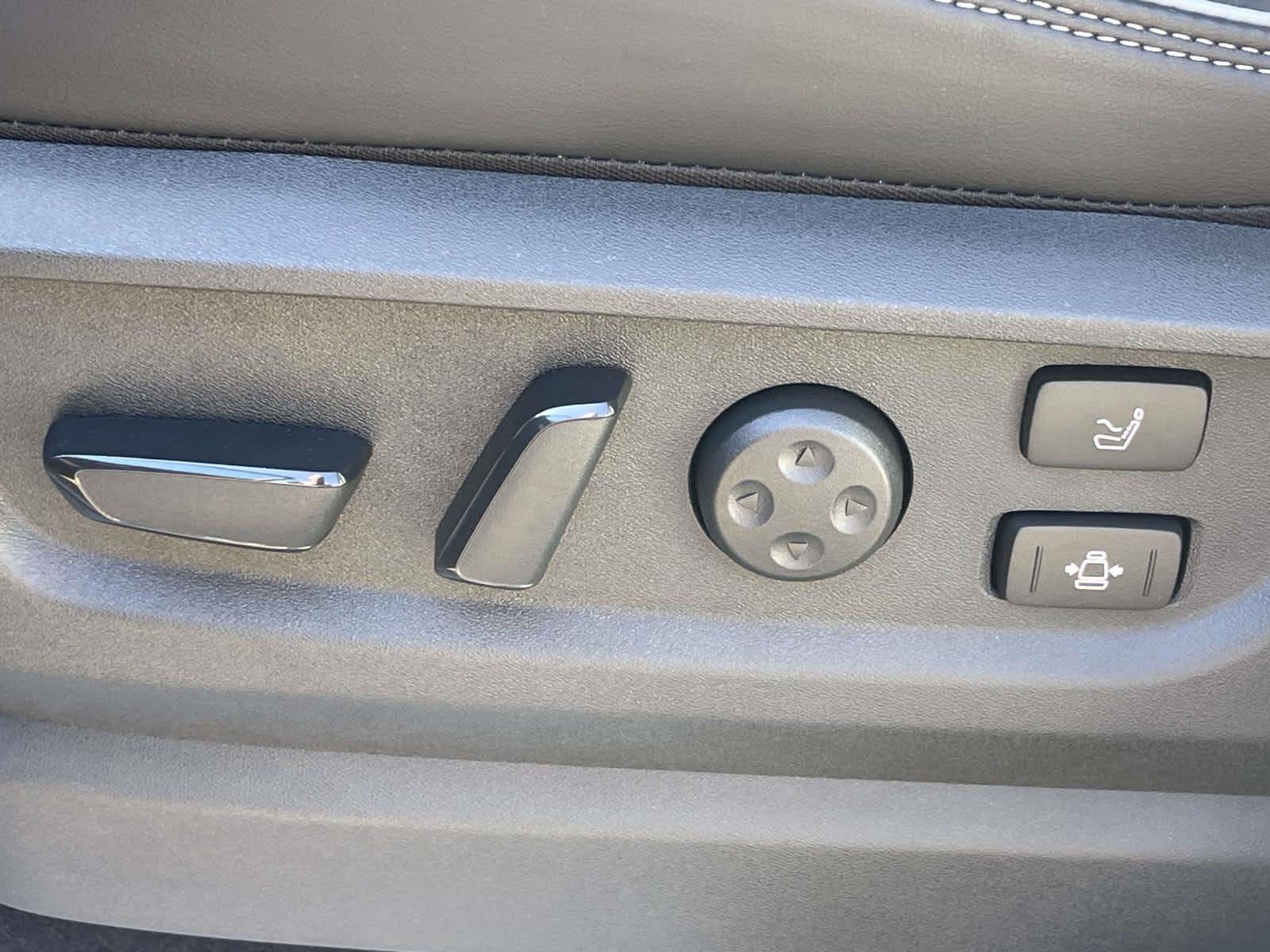 2026 Infiniti QX80 photo 10