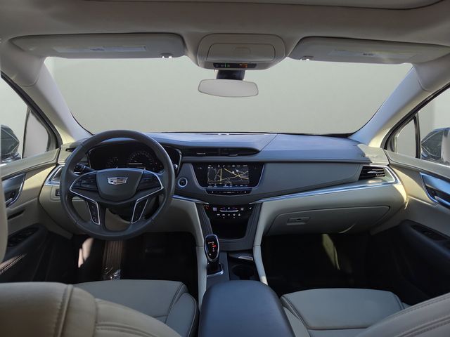 2019 Cadillac XT5 Luxury photo 2