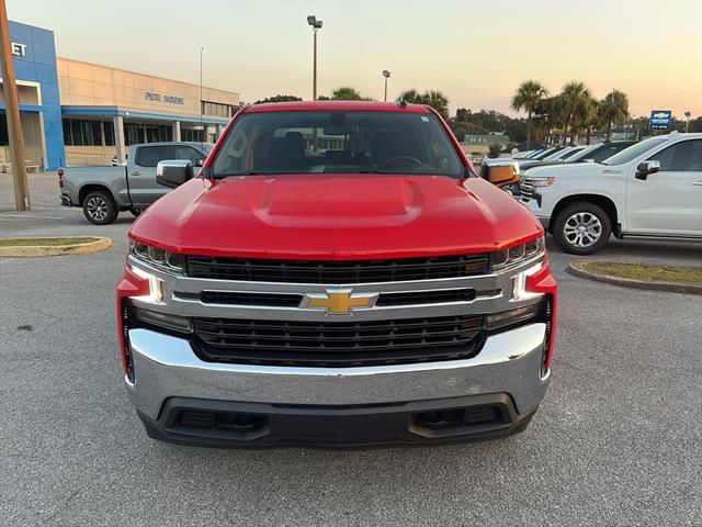 2022 Chevrolet Silverado 1500 LT photo 2